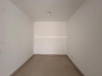 Apartamento de 3 alcobas en venta en Sabaneta, Sabaneta, 73 m² · foto 6 de 14