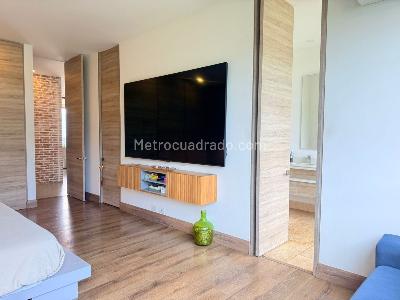 Apartamento de 3 alcobas en venta en El Poblado, Medellín, 293 m² · foto 16 de 20