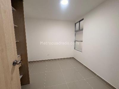 Apartamento en arriendo en Sabaneta, Sabaneta · foto 10 de 13