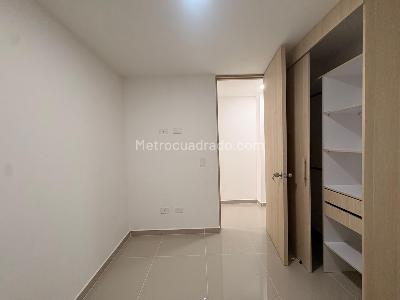 Apartamento en arriendo en Sabaneta, Sabaneta · foto 11 de 13