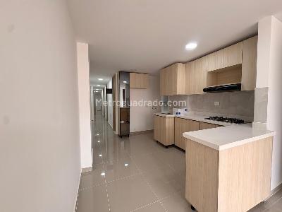 Apartamento en arriendo en Sabaneta, Sabaneta · foto 5 de 13