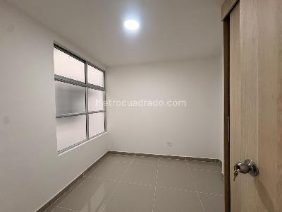 Apartamento en arriendo en Sabaneta, Sabaneta · foto 8 de 13