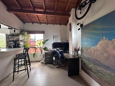 Apartamento en venta en El Poblado, Medellín · foto 4 de 18