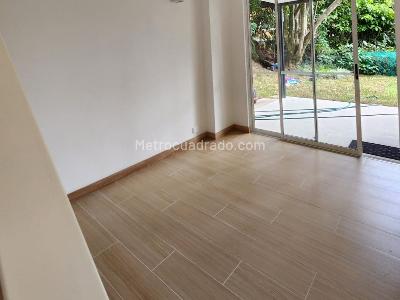 Casa en arriendo en El Poblado, Medellín · foto 6 de 19
