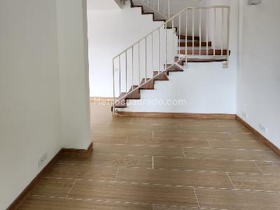 Casa en arriendo en El Poblado, Medellín · foto 7 de 19