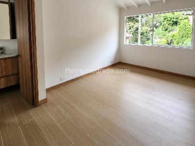 Casa en arriendo en El Poblado, Medellín · foto 12 de 19