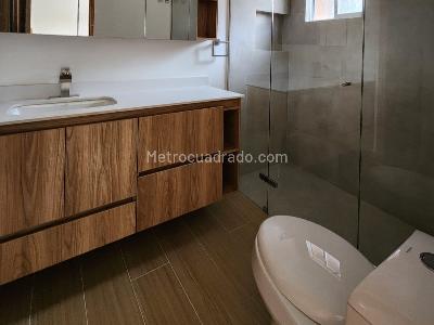 Casa en arriendo en El Poblado, Medellín · foto 16 de 19
