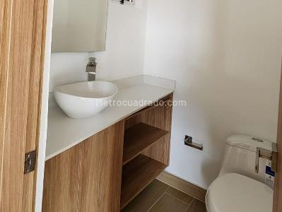 Casa en arriendo en El Poblado, Medellín · foto 17 de 19
