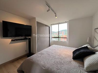Apartamento de 2 alcobas en venta en El Poblado, Medellín, 77 m² · foto 10 de 15