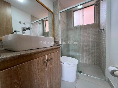 Apartamento de 2 alcobas en venta en El Poblado, Medellín, 77 m² · foto 15 de 15
