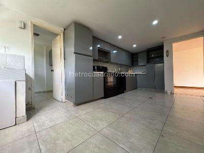 Apartamento de 3 alcobas en venta en El Poblado, Medellín, 197 m² · foto 4 de 17