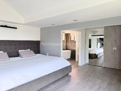 Apartamento de 3 alcobas en venta en San Lucas, Medellín, 290 m² · foto 13 de 20