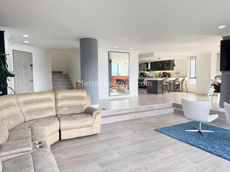 Piso – Medellín - Más