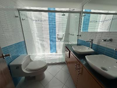 Casa de 4 alcobas en venta en El Poblado, Medellín, 261 m² · foto 17 de 19