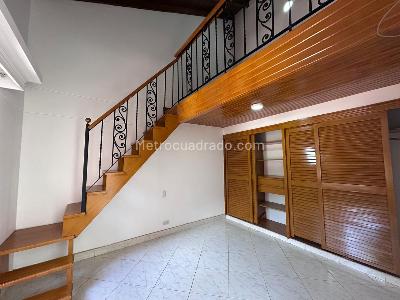 Casa de 4 alcobas en venta en El Poblado, Medellín, 261 m² · foto 2 de 19