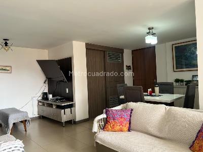 Apartamento de 3 alcobas en venta en Envigado, Envigado, 92 m² · foto 2 de 16
