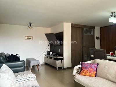 Apartamento de 3 alcobas en venta en Envigado, Envigado, 92 m² · foto 3 de 16