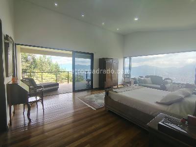 Casa de 4 alcobas en venta en Envigado, Envigado · foto 10 de 19