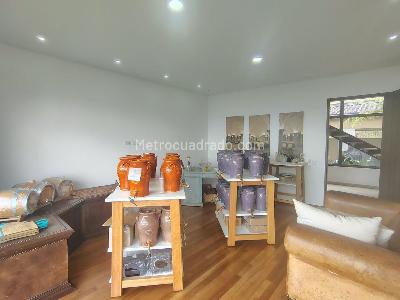 Casa de 4 alcobas en venta en Envigado, Envigado · foto 5 de 19