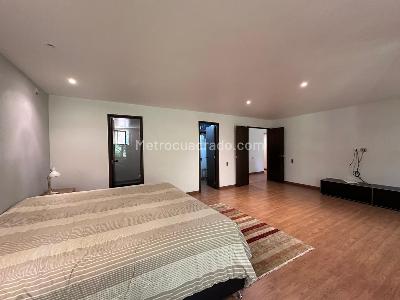 Apartamento de 2 alcobas en venta en El Poblado, Medellín, 150 m² · foto 11 de 17
