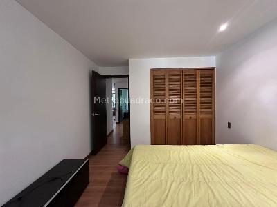 Apartamento de 2 alcobas en venta en El Poblado, Medellín, 150 m² · foto 13 de 17