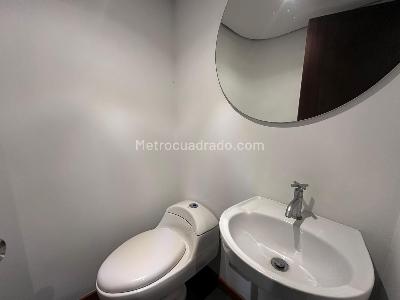 Apartamento de 2 alcobas en venta en El Poblado, Medellín, 150 m² · foto 17 de 17