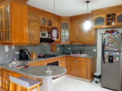 Apartamento en venta en Envigado, Envigado · foto 5 de 18