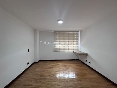 Apartamento de 3 alcobas en venta en El Poblado, Medellín, 86 m² · foto 9 de 18