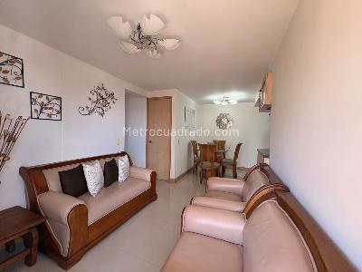 Apartamento de 3 alcobas en venta en Sabaneta, Sabaneta, 67 m² · foto 3 de 16