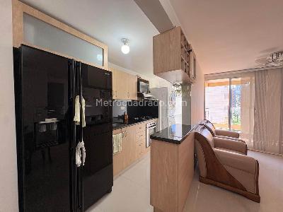 Apartamento de 3 alcobas en venta en Sabaneta, Sabaneta, 67 m² · foto 5 de 16