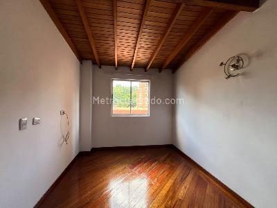 Apartamento de 4 alcobas en venta en El Poblado, Medellín, 196 m² · foto 10 de 18
