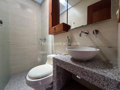 Apartamento de 4 alcobas en venta en El Poblado, Medellín, 196 m² · foto 16 de 18