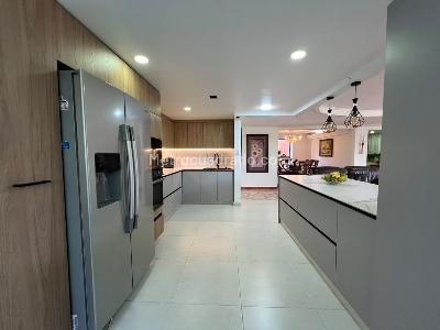 Apartamento de 3 alcobas en venta en El Poblado, Medellín, 197 m² · foto 7 de 17