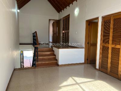 Casa de 3 alcobas en venta en El Poblado, Medellín, 229 m² · foto 10 de 20