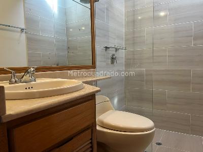 Casa de 3 alcobas en venta en El Poblado, Medellín, 229 m² · foto 17 de 20