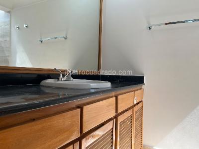 Casa de 3 alcobas en venta en El Poblado, Medellín, 229 m² · foto 19 de 20