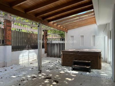 Casa de 3 alcobas en venta en El Poblado, Medellín, 229 m² · foto 20 de 20