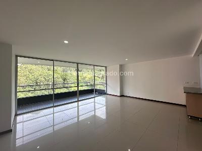 Apartamento de 3 alcobas en arriendo en El Tesoro, Medellín, 136 m² · foto 4 de 19