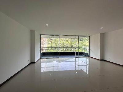 Apartamento de 3 alcobas en arriendo en El Tesoro, Medellín, 136 m² · foto 5 de 19