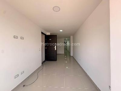 Apartamento de 3 alcobas en venta en Sabaneta, Sabaneta, 70 m² · foto 2 de 11