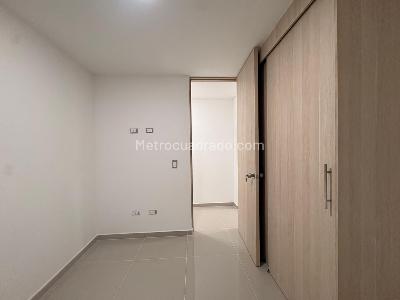 Apartamento de 3 alcobas en venta en Sabaneta, Sabaneta, 70 m² · foto 9 de 11