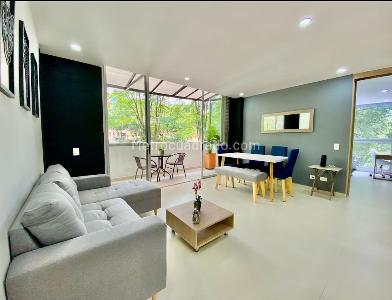 Apartamento en venta en El Poblado, Medellín · foto 2 de 13