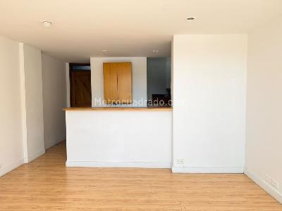 Apartamento en venta en El Poblado, Medellín · foto 2 de 13