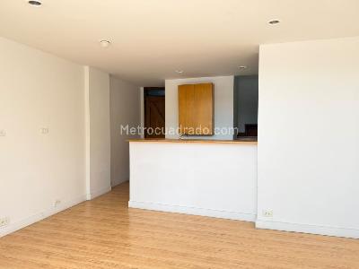 Apartamento en venta en El Poblado, Medellín · foto 3 de 13