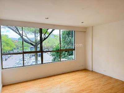Apartamento en venta en El Poblado, Medellín · foto 8 de 13