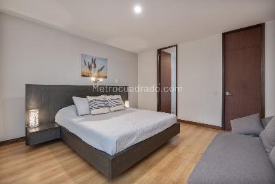 Apartamento de 2 alcobas en venta en El Poblado, Medellín, 80 m² · foto 12 de 18