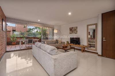 Apartamento de 2 alcobas en venta en El Poblado, Medellín, 80 m² · foto 3 de 18
