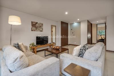 Apartamento de 2 alcobas en venta en El Poblado, Medellín, 80 m² · foto 5 de 18