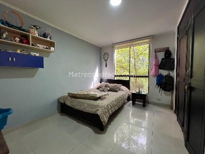 Apartamento de 3 alcobas en venta en El Poblado, Medellín, 156 m² · foto 10 de 13