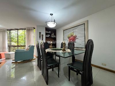 Apartamento de 3 alcobas en venta en El Poblado, Medellín, 156 m² · foto 4 de 13